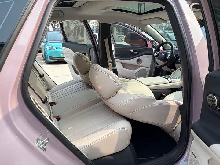 Фото 7 - GAC Aion RT