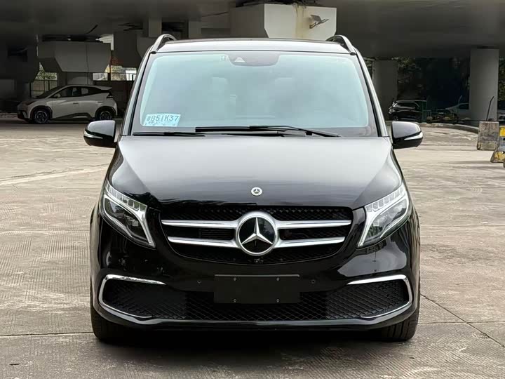 Фото 2 - Mercedes-Benz V-Class