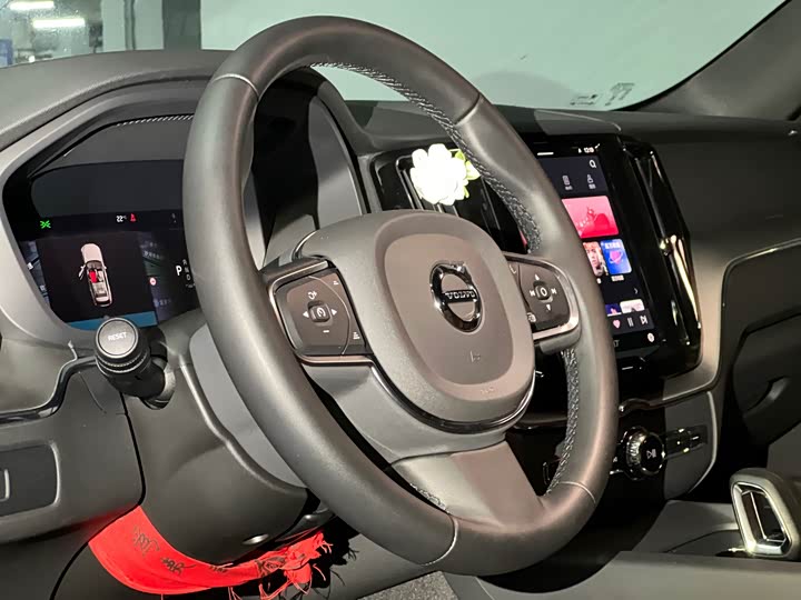 Фото 7 - Volvo XC60