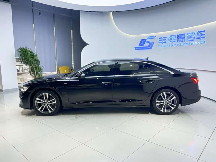 Фото 8 - Audi A6L