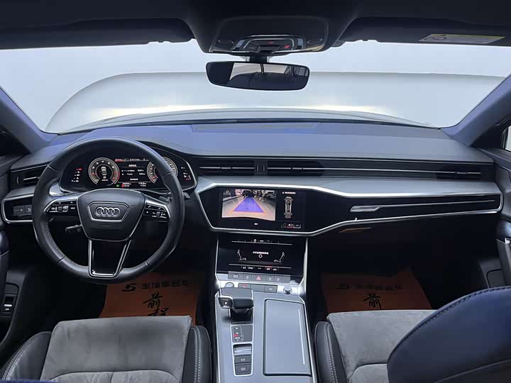 Фото 9 - Audi A6L