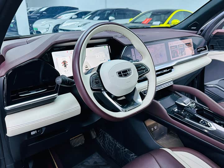 Фото 5 - Geely Monjaro