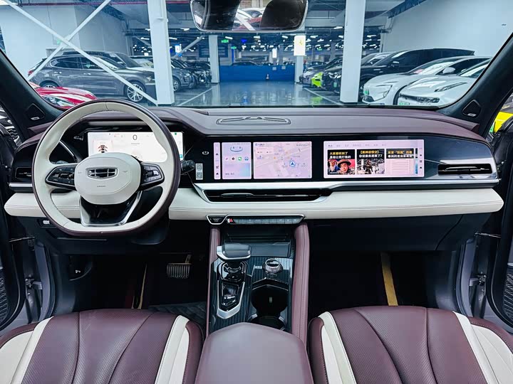 Фото 6 - Geely Monjaro