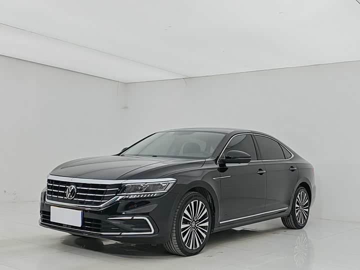 Фото 1 - Volkswagen Passat