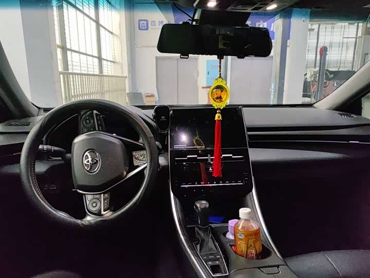 Фото 7 - Toyota Avalon