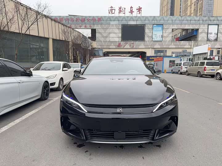 Фото 2 - BYD Han