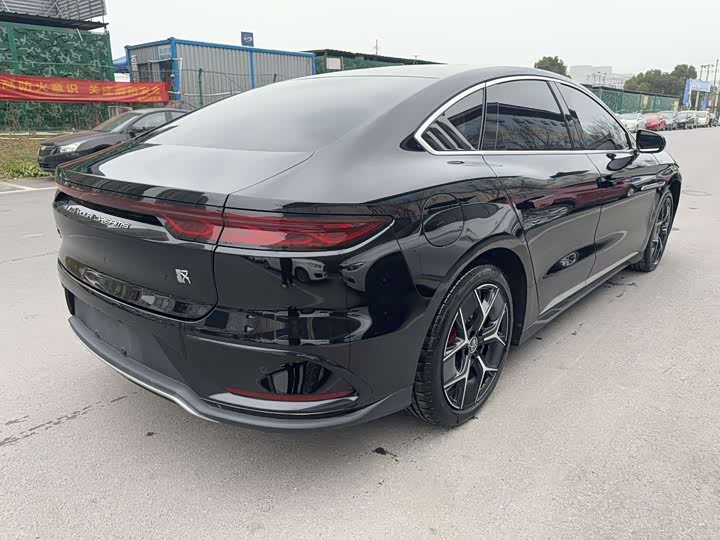 Фото 6 - BYD Han