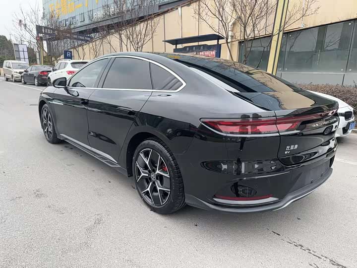 Фото 9 - BYD Han