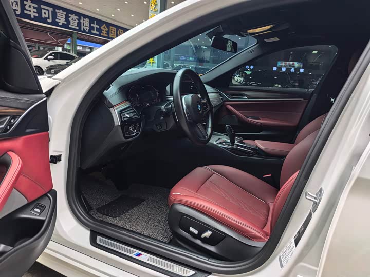 Фото 6 - BMW 5 Series