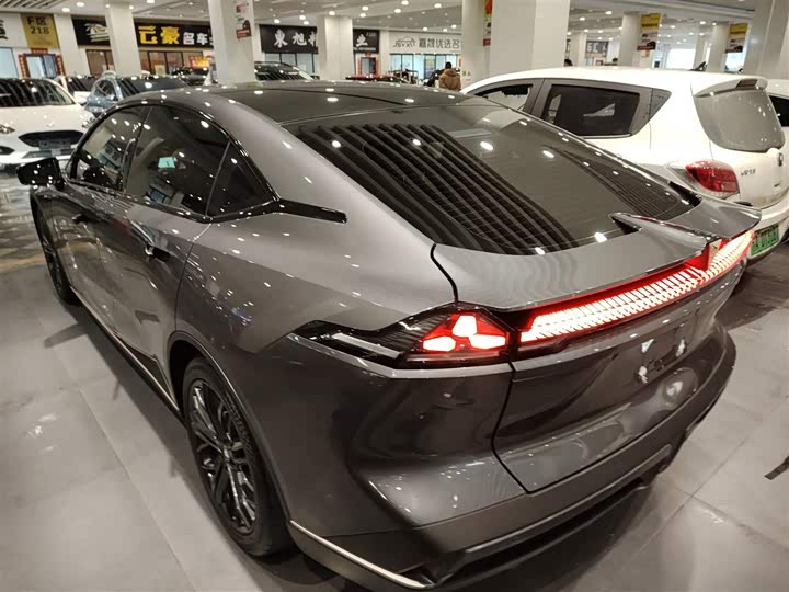 Фото 5 - Changan Deepal SL03