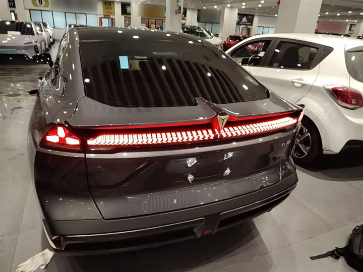 Фото 6 - Changan Deepal SL03