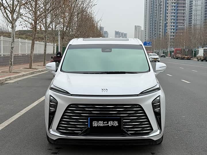 Фото 2 - Buick GL8 ES