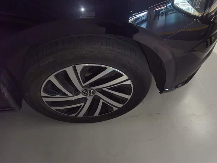 Фото 6 - Volkswagen Lavida