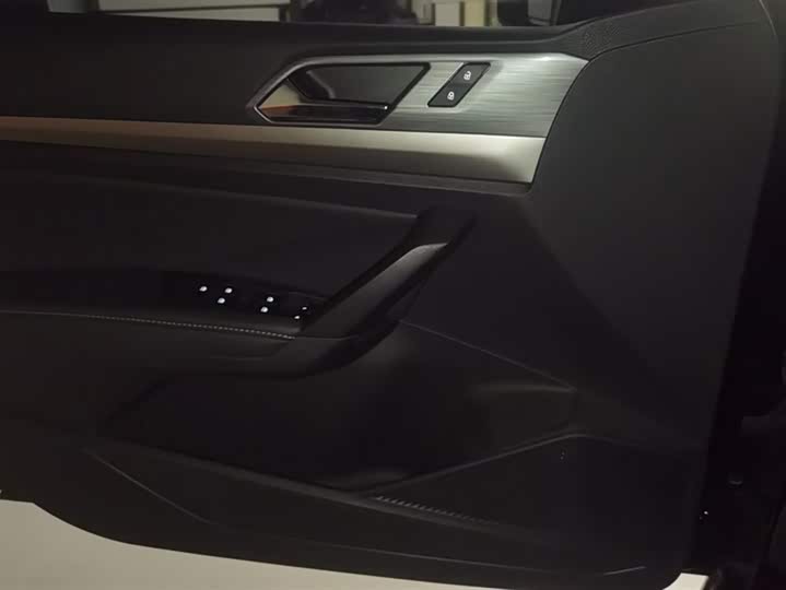 Фото 7 - Volkswagen Lavida