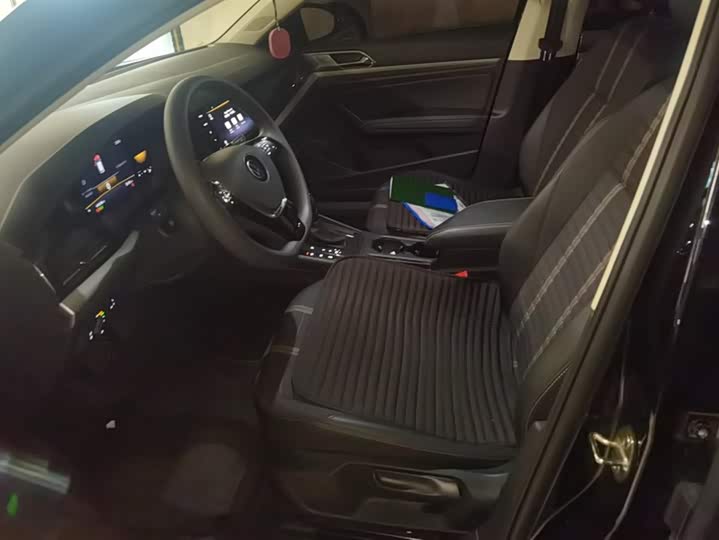 Фото 9 - Volkswagen Lavida