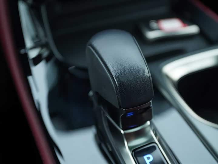 Фото 9 - Lexus NX