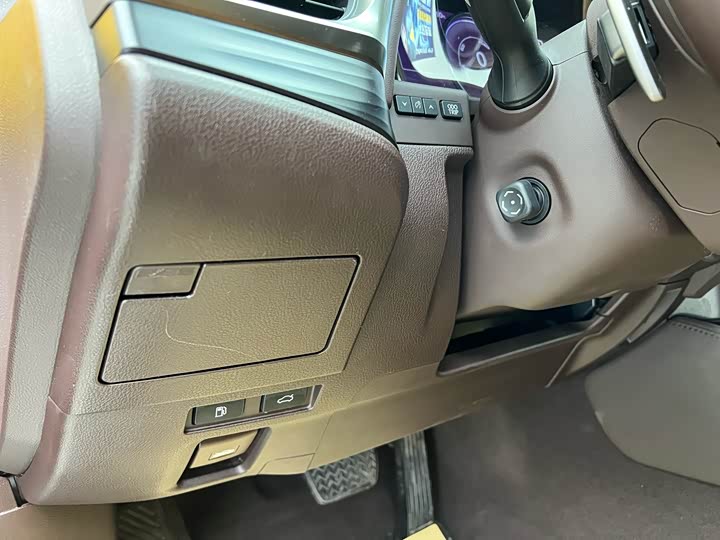 Фото 6 - Lexus ES