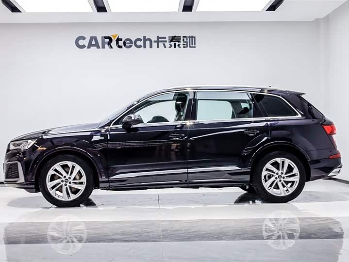 Фото 3 - Audi Q7