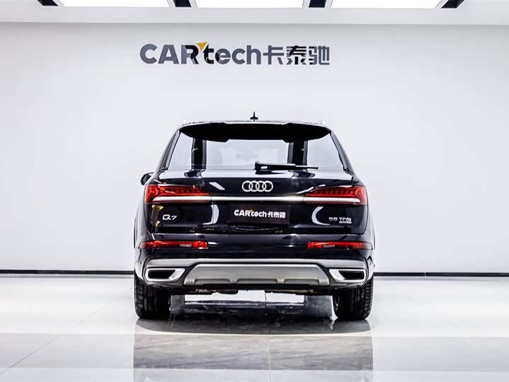 Фото 5 - Audi Q7