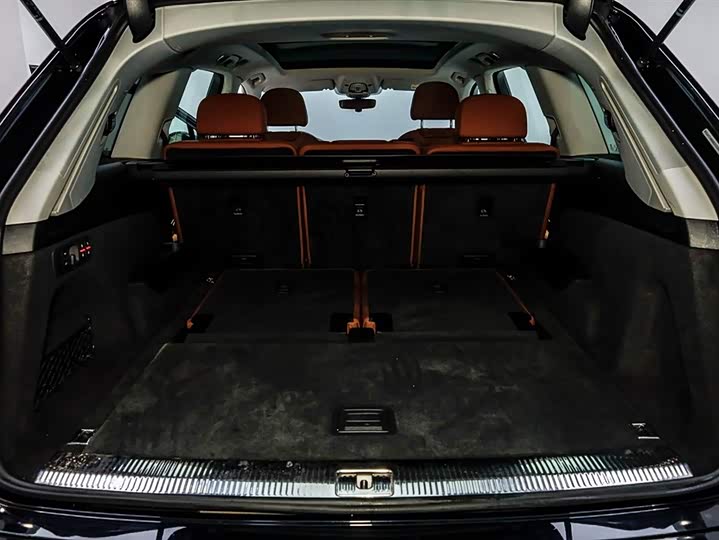 Фото 6 - Audi Q7