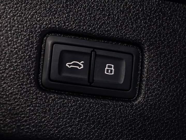 Фото 7 - Audi Q7