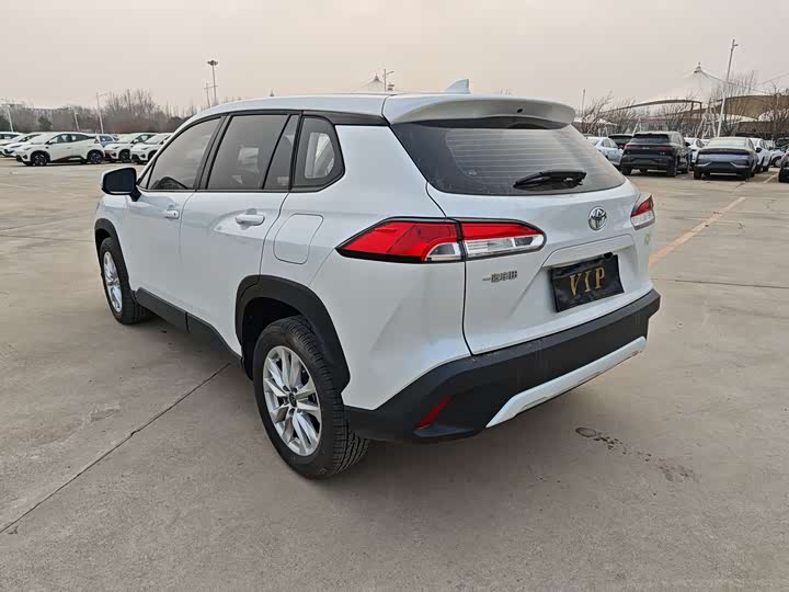 Фото 4 - Toyota Corolla Cross