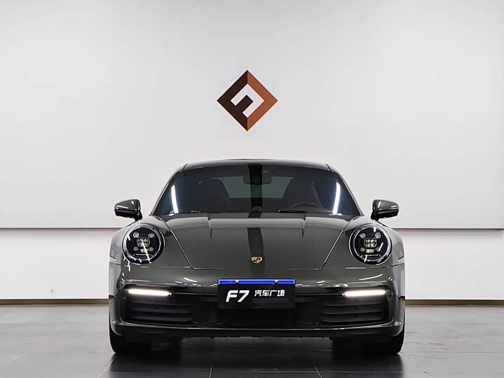 Фото 2 - Porsche 911