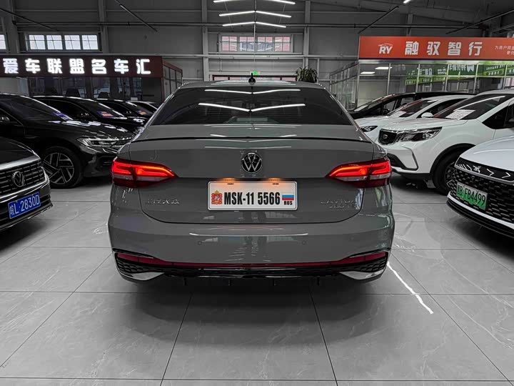 Фото 5 - Volkswagen Lavida