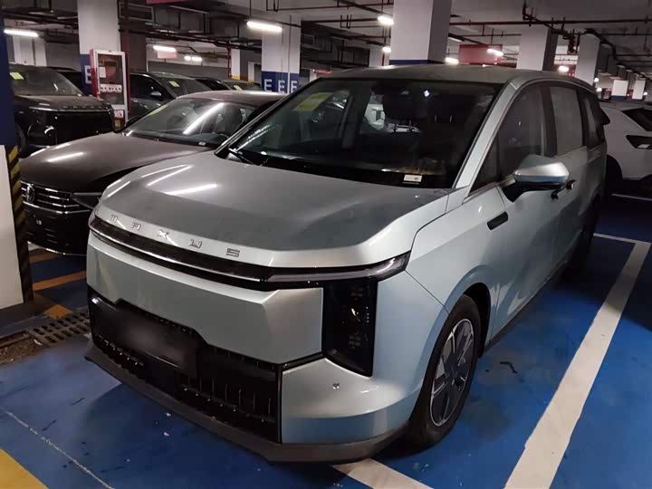 Фото 2 - Maxus Mifa 7