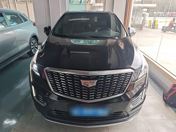 Фото 3 - Cadillac XT5