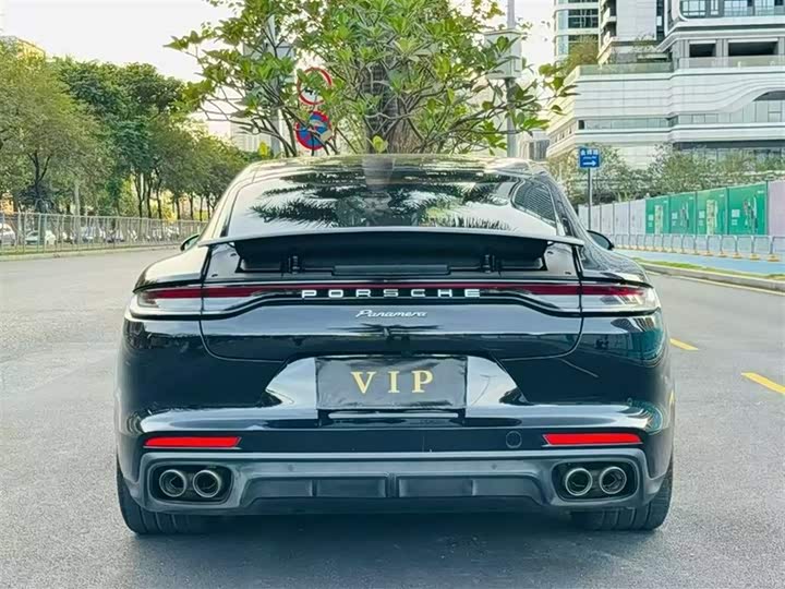 Фото 8 - Porsche Panamera