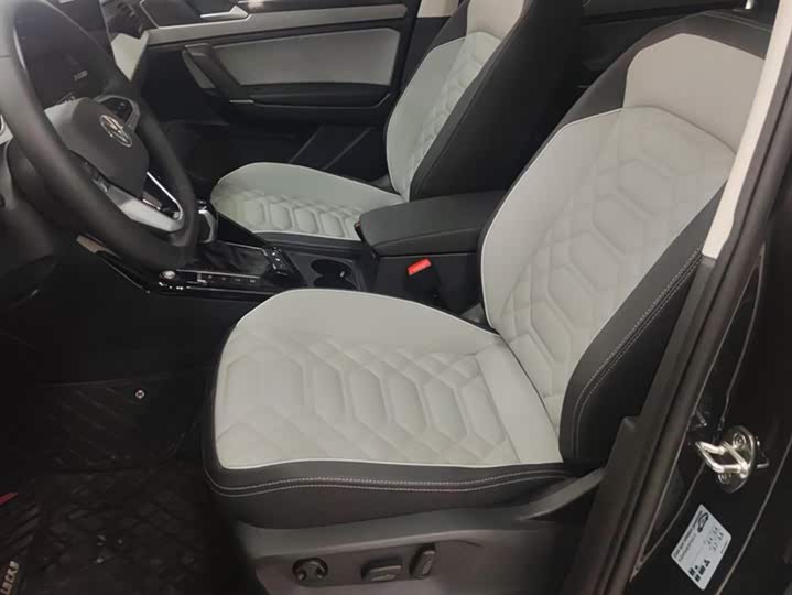 Фото 9 - Volkswagen Tayron