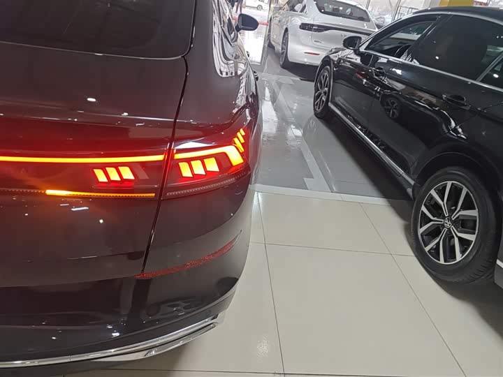 Фото 8 - Volkswagen Lamando L