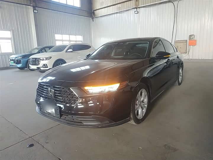 Фото 2 - Honda Accord