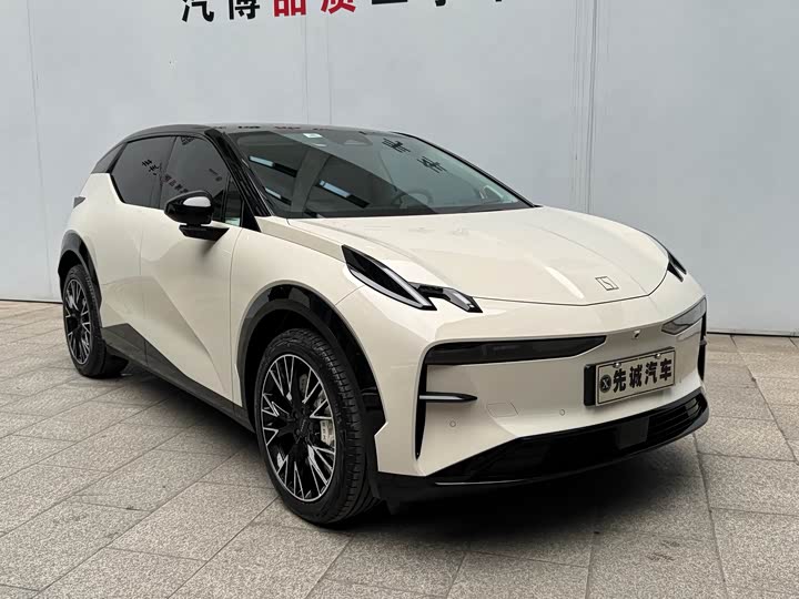 Фото 3 - Zeekr X