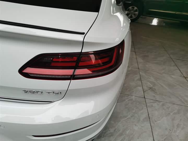 Фото 8 - Volkswagen CC