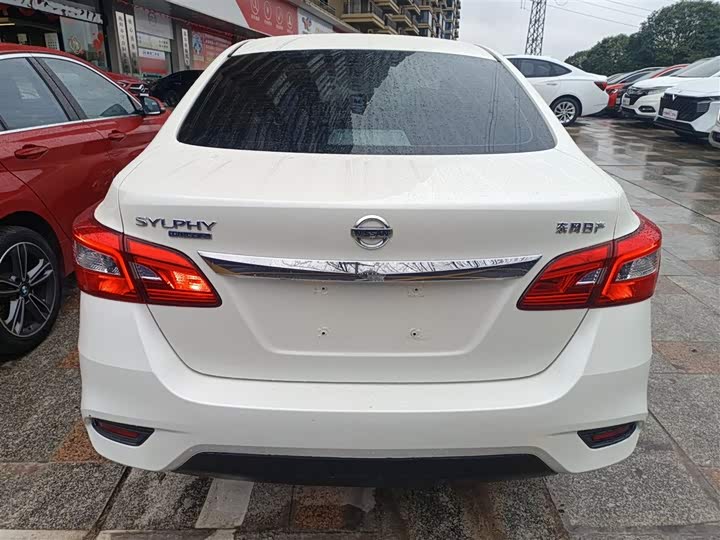 Фото 6 - Nissan Sylphy