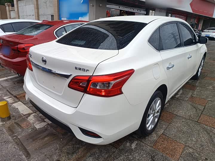 Фото 7 - Nissan Sylphy