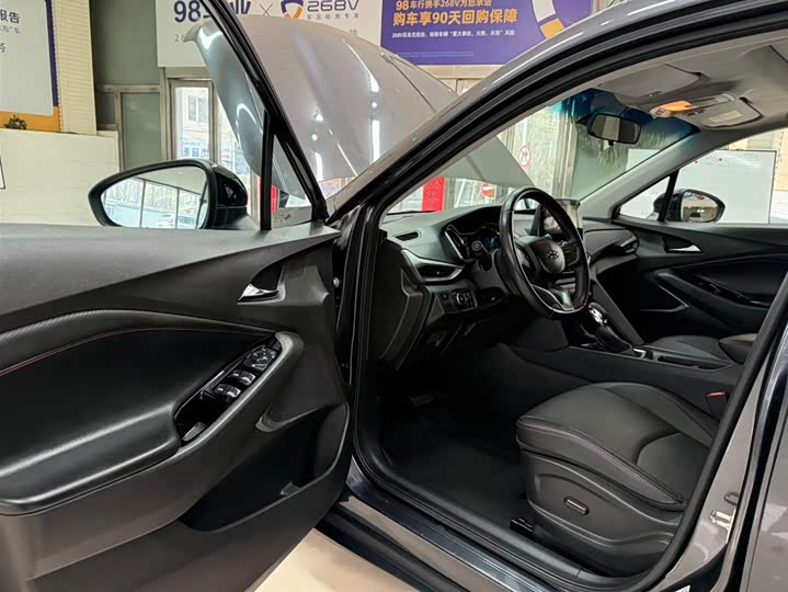 Фото 8 - Chevrolet Orlando