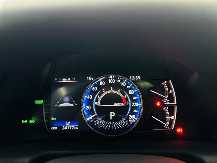 Фото 6 - Lexus ES