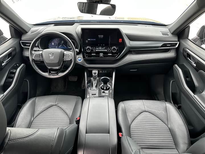 Фото 6 - Toyota Crown Kluger