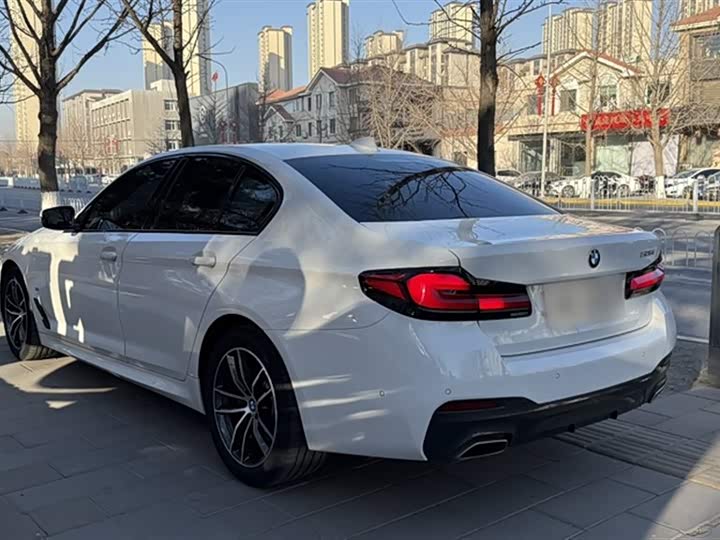 Фото 5 - BMW 5 Series