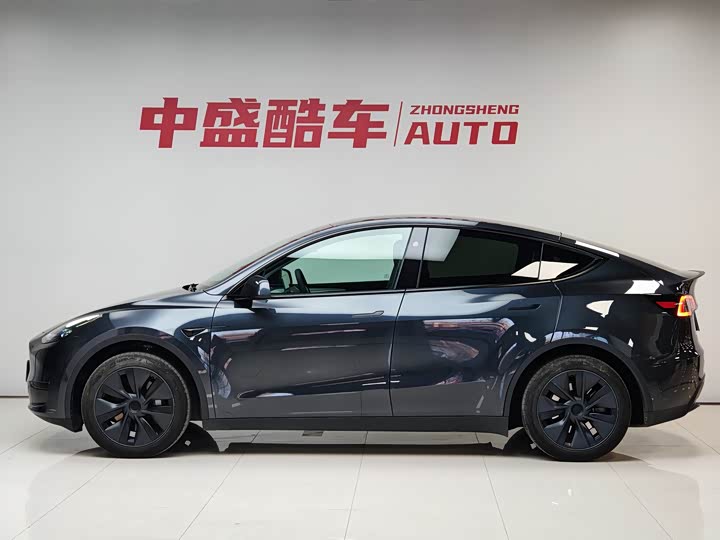 Фото 8 - Tesla Model Y