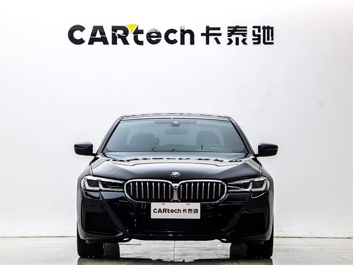 Фото 2 - BMW 5 Series