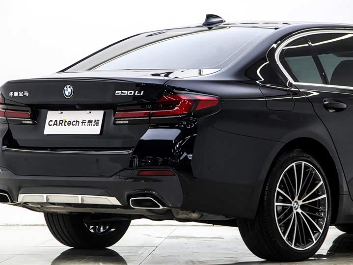 Фото 8 - BMW 5 Series