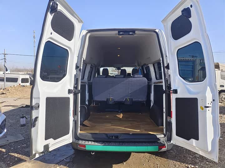 Фото 15 - Ford Transit