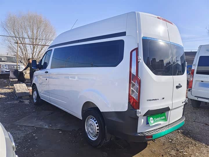 Фото 9 - Ford Transit