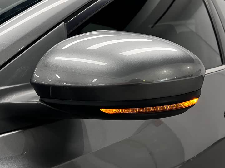 Фото 8 - Nissan Sylphy