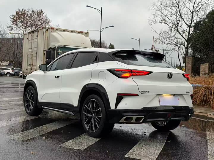 Фото 5 - Changan UNI-T