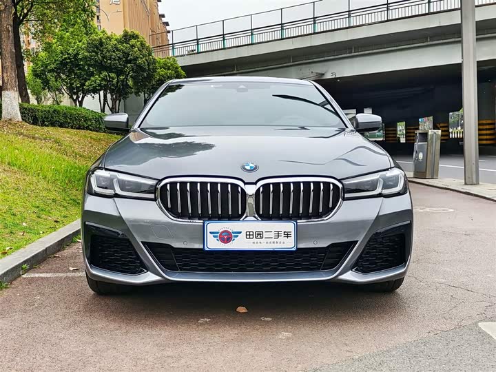 Фото 2 - BMW 5 Series
